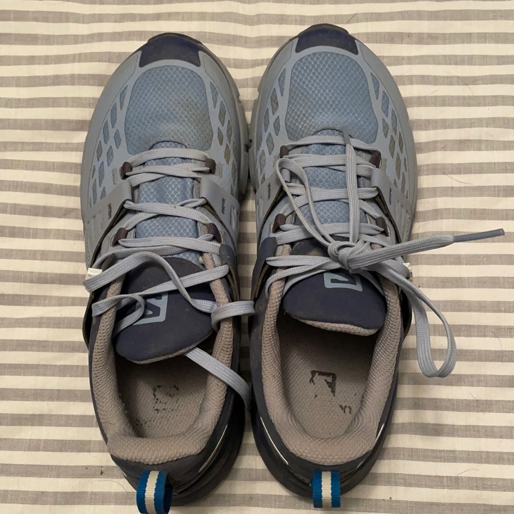 Salomon women hiking shoes